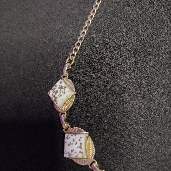 Gold And Marbled Stone Choker Necklace - Picture 12 of 15